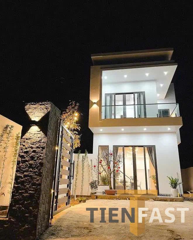 Sản phẩm dịch vụ thợ sơn nhà tại TpHCM của TienFast - Báo giá sơn nhà trọn gói & nhân công Sản phẩm dịch vụ thợ sơn nhà tại TpHCM của TienFast - Báo giá sơn nhà trọn gói & nhân công
